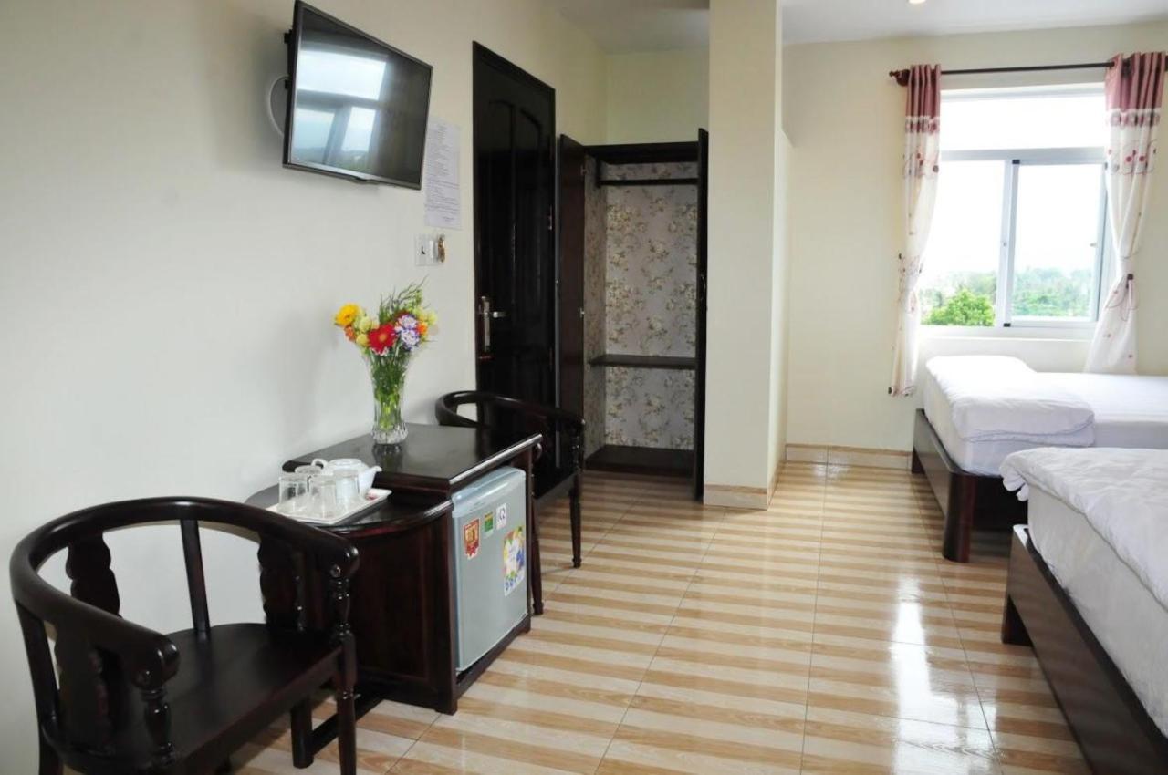 Tung Huong Hotel Duong Dong Exterior foto